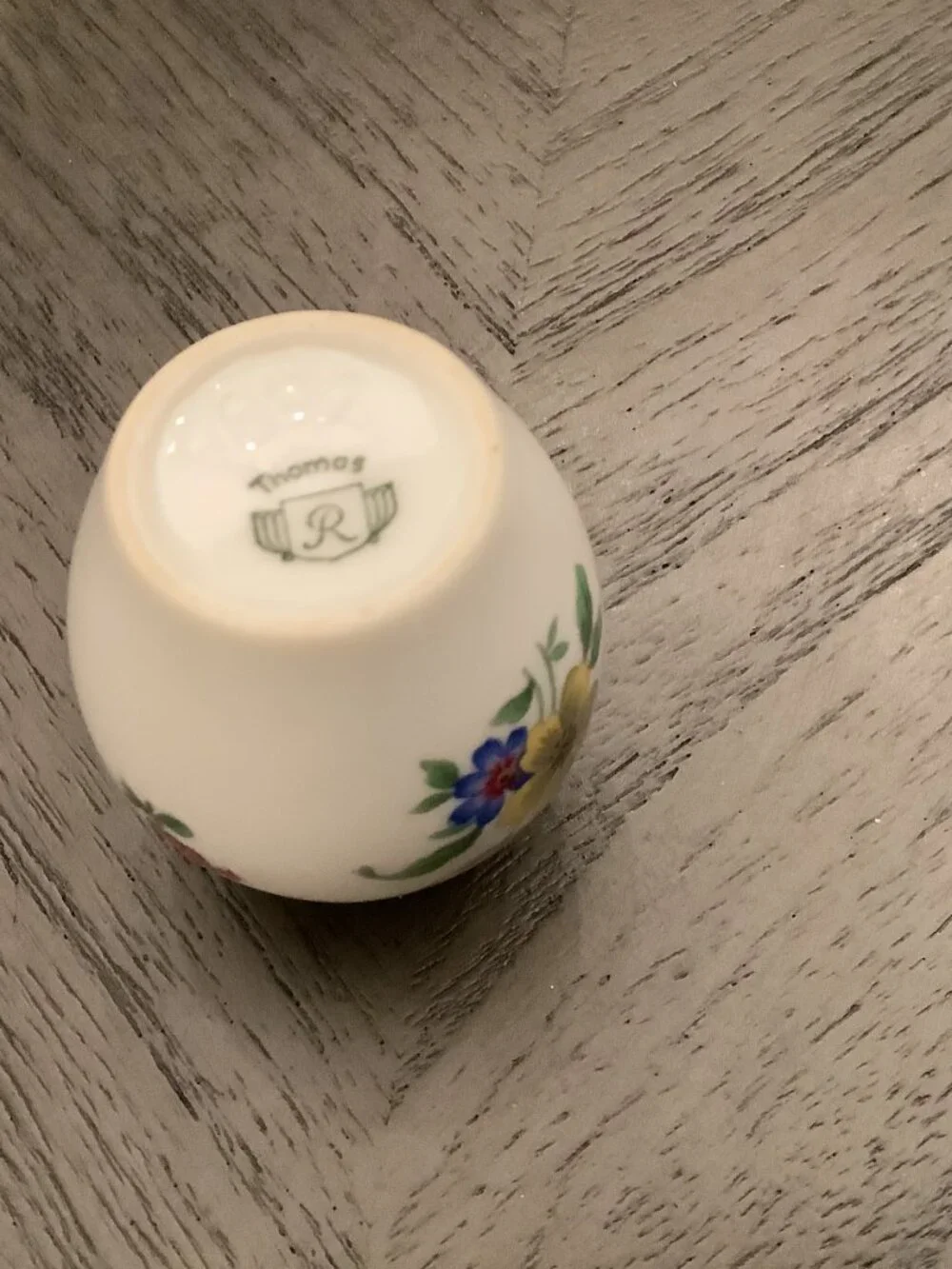 Vintage 1950's Salt Pepper Porcelain Shakers Hallmarked Thomas Germany 835 Lids